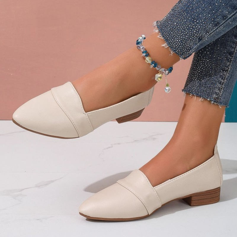 Pointed Toe Flat - Wsuwane buty damskie, płaskie, jednokolorowe, z