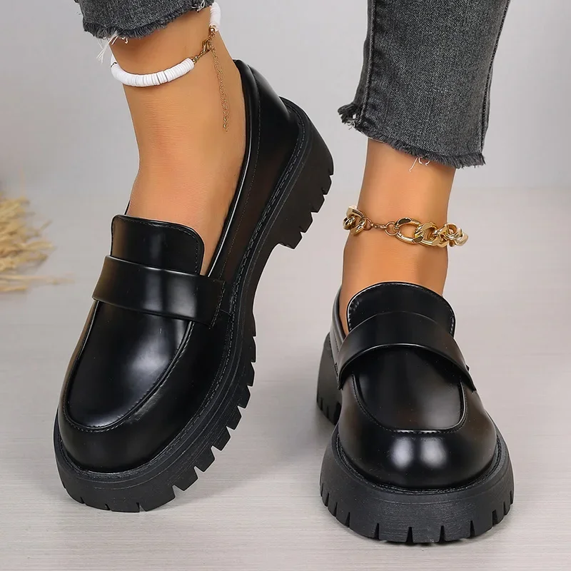 Women'S Shoes Loafers Black - Czarne platformowe mokasyny w stylu brytyjskim