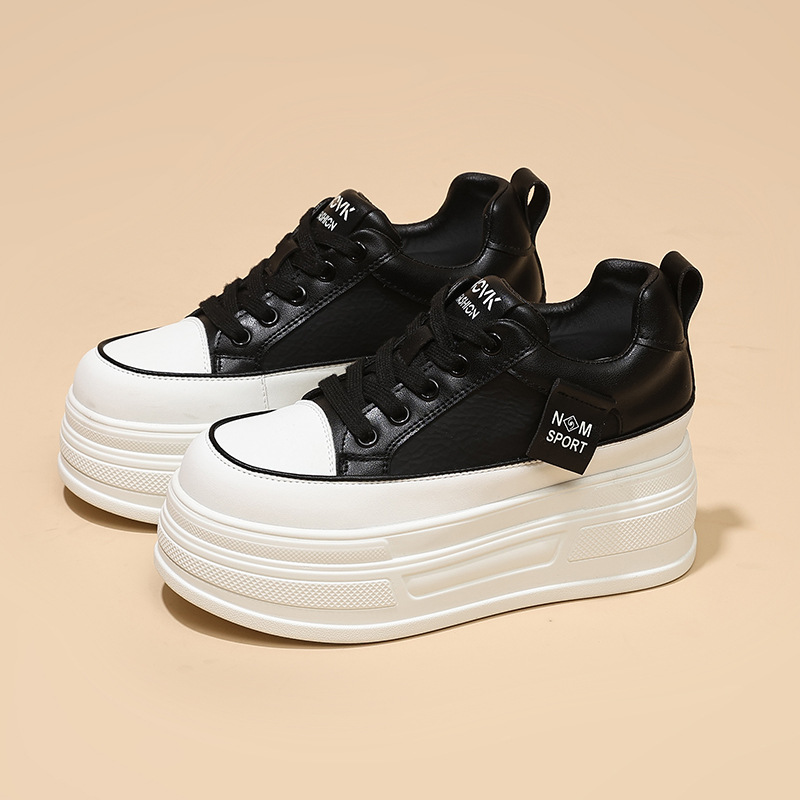 Damskie sneakersy na wysokiej  – Wedge Heeled Sneaker recenzja i cena