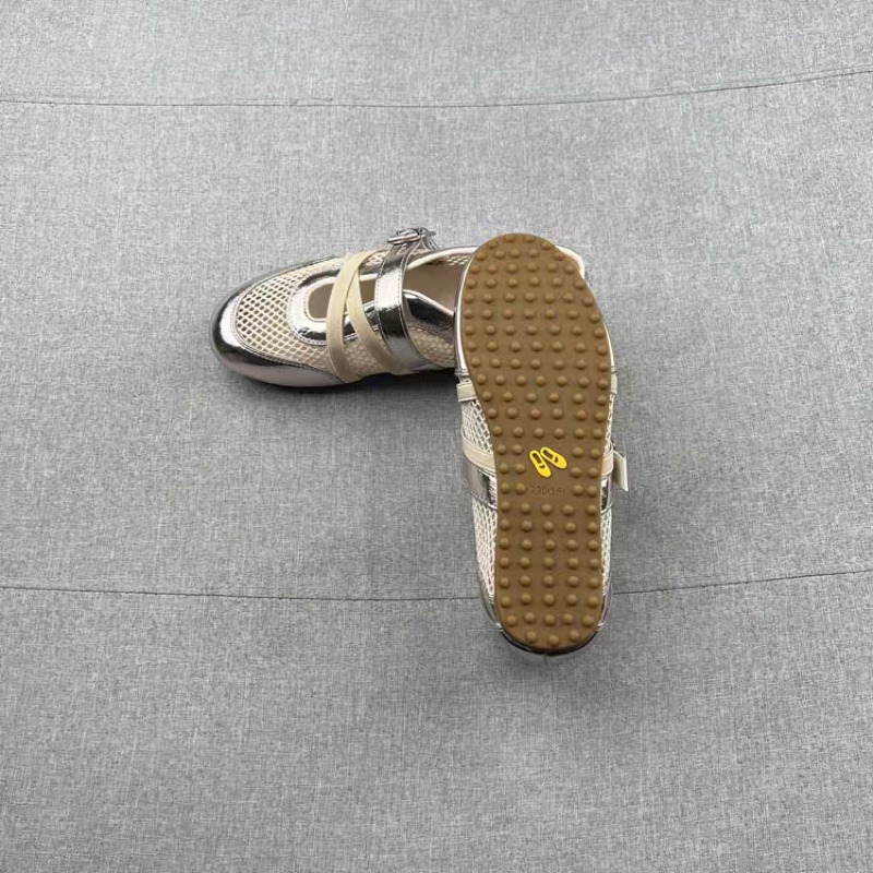 Nowe, tkane, ażurowe sneakersy – Women Shoes Sale recenzja i cena