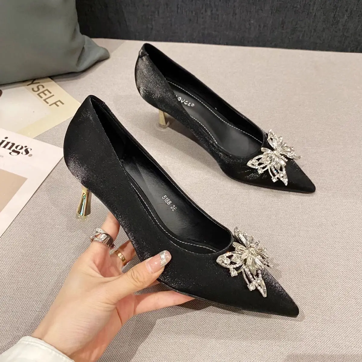 Damskie buty do biura beżowe z – Women Shoes Quick Delivery recenzja i cena