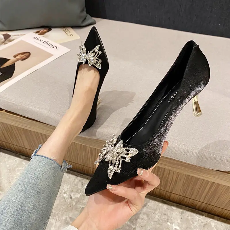 Damskie buty do biura beżowe z – Women Shoes Quick Delivery recenzja i cena