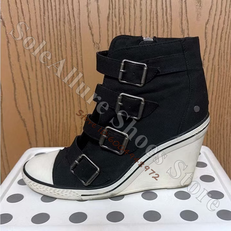 Szare, wielokolorowe sneakersy – Wedge Heeled Sneaker recenzja i cena